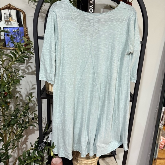 We The Free Sky Blue Short Sleeve Top size small oversized - Picture 8 of 9
